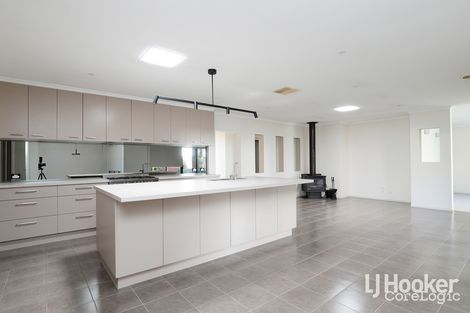 Property photo of 11 Cowan Parkway Point Cook VIC 3030