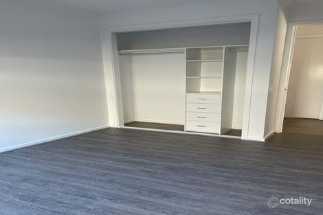Property photo of 4 Carnaby Grove Burnside VIC 3023