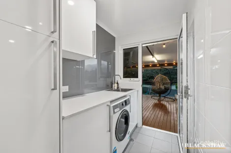Property photo of 162 Donald Road Karabar NSW 2620