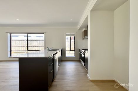 Property photo of 6 Yering Street Mount Duneed VIC 3217