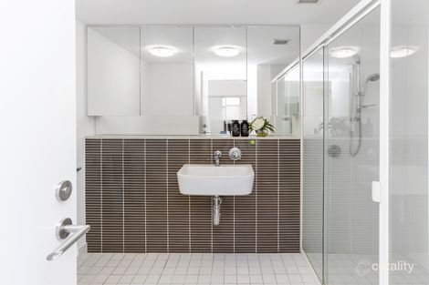 Property photo of 632/66 Sickle Avenue Hope Island QLD 4212
