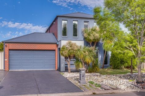 Property photo of 6 Hatchford Green Caroline Springs VIC 3023