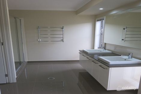 Property photo of 23 Splendid Drive South Ripley QLD 4306