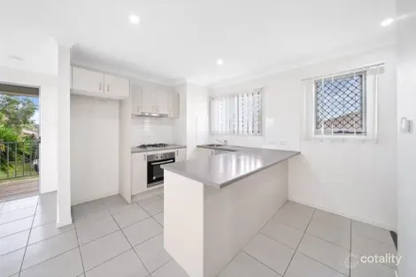 Property photo of 2/39 Braxlaw Crescent Dakabin QLD 4503
