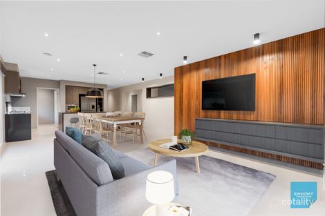 Property photo of 12 Panning Circuit Aintree VIC 3336