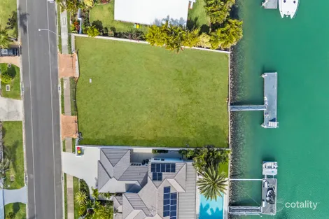 Property photo of 14 Little Shore Street Cleveland QLD 4163