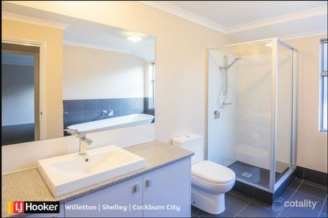 Property photo of 7 Sunstone Boulevard Treeby WA 6164