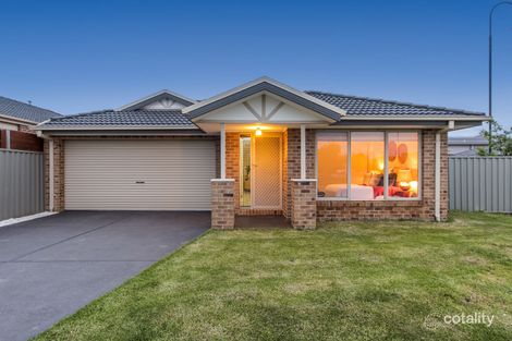 Property photo of 43 Ardent Crescent Cranbourne East VIC 3977