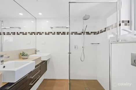 Property photo of 66/67 Broadbeach Boulevard Broadbeach QLD 4218