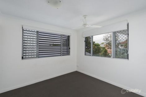 Property photo of 4/7 Ashgrove Avenue Ashgrove QLD 4060