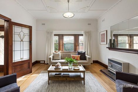 Property photo of 326 Tooronga Road Glen Iris VIC 3146