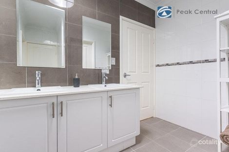 Property photo of 19 Kinloch Pass Aubin Grove WA 6164