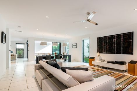 Property photo of 4 Edgewater Place Bulimba QLD 4171