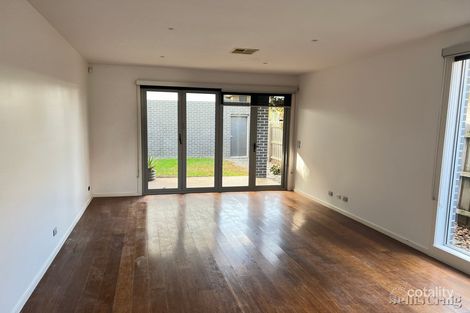 42 Junction St, Newport, VIC 3015
