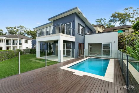 Property photo of 18 Chevron Rise Highland Park QLD 4211