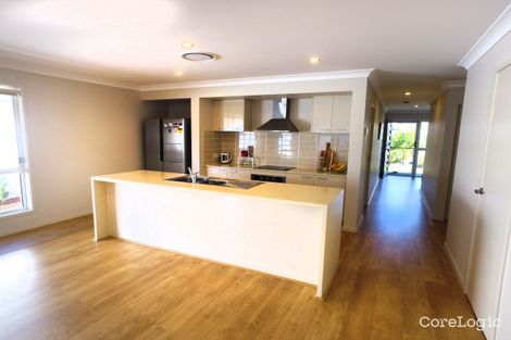 Property photo of 31 Freedom Crescent South Ripley QLD 4306