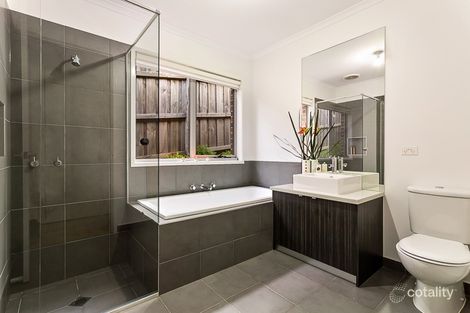 Property photo of 40 Steele Creek Drive Keilor East VIC 3033