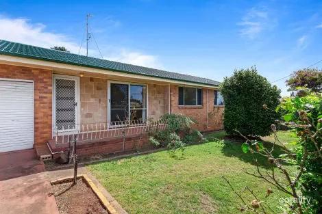 13 Fourth Ave, Harristown, QLD 4350