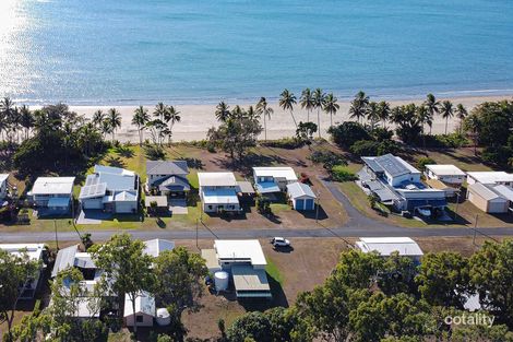 11 Redcliffe Ave, Seaforth, QLD 4741