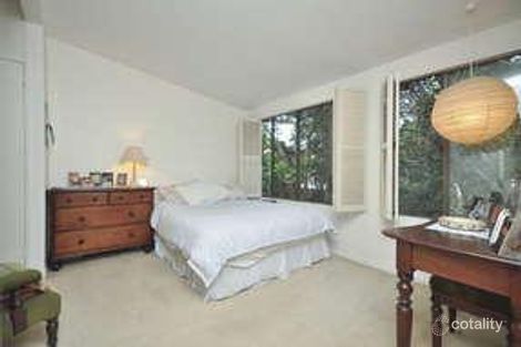 Property photo of 68 Seventh Avenue St Lucia QLD 4067