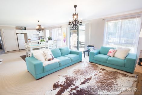 Property photo of 2 Capital Terrace Bolwarra Heights NSW 2320