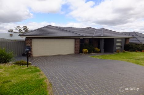 Property photo of 79 Honeyeater Circuit Thurgoona NSW 2640