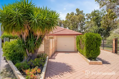 Property photo of 1/21 McWhae Gardens Bayswater WA 6053