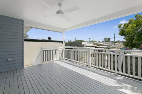 2/15 Fisher Ave, Southport, QLD 4215