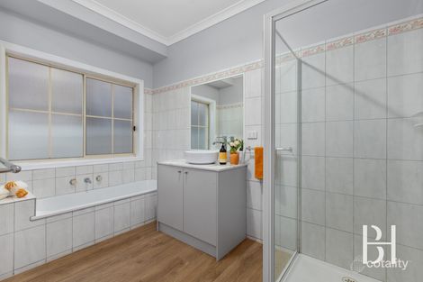 Property photo of 44 Roulston Way Wallan VIC 3756