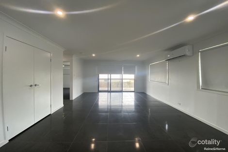 Property photo of 2/39 Mistral Crescent Griffin QLD 4503