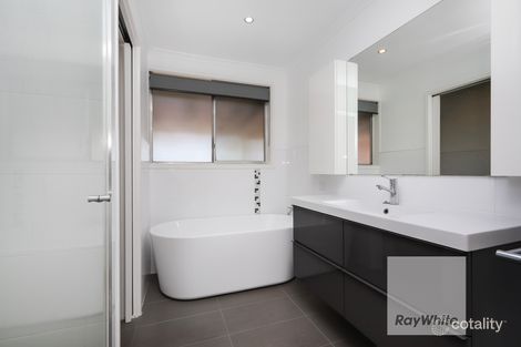 Property photo of 37 Dawson Street Tullamarine VIC 3043