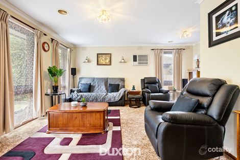 Property photo of 11 Hunter Court Cranbourne North VIC 3977