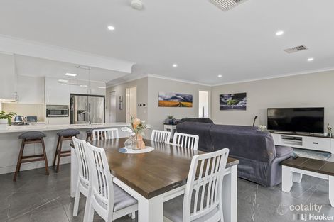 Property photo of 16/100-106 Sturgeon Street Ormiston QLD 4160