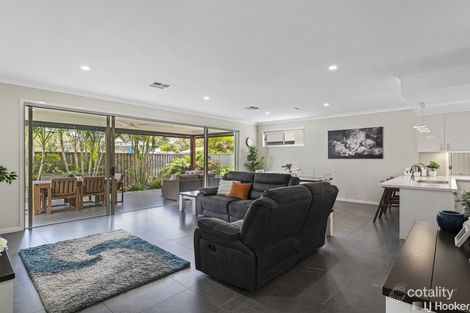 Property photo of 16/100-106 Sturgeon Street Ormiston QLD 4160