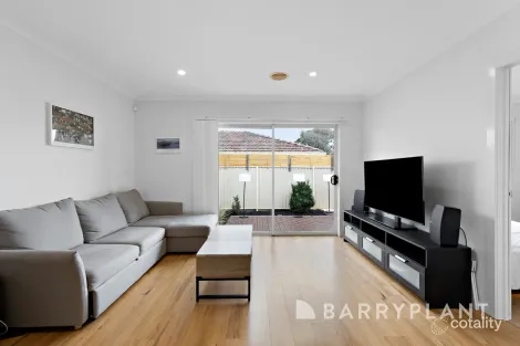 Property photo of 3/7 James Street St Albans VIC 3021