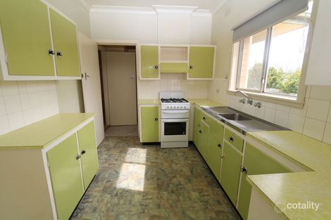 Property photo of 3 Walteela Avenue Mount Austin NSW 2650