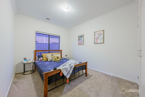 Property photo of 14 Grandstand Crescent Clyde North VIC 3978
