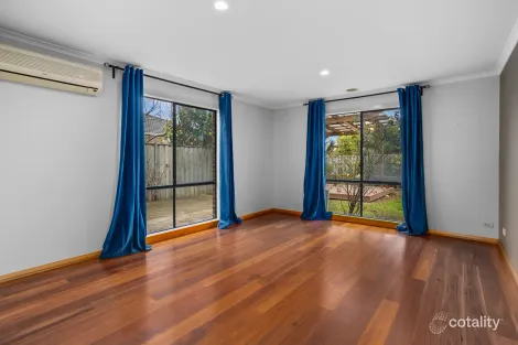 Property photo of 4 Hydrangea Drive Point Cook VIC 3030