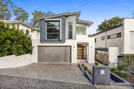 12 Henry St, Chapel Hill, QLD 4069