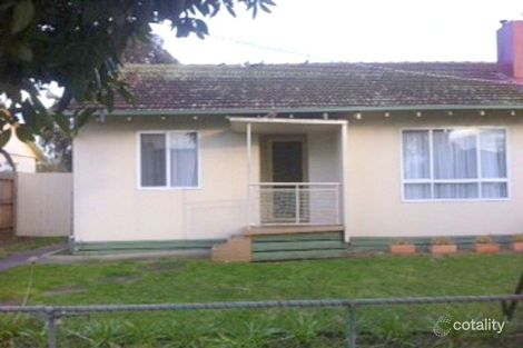 Property photo of 38 Kanooka Grove Doveton VIC 3177