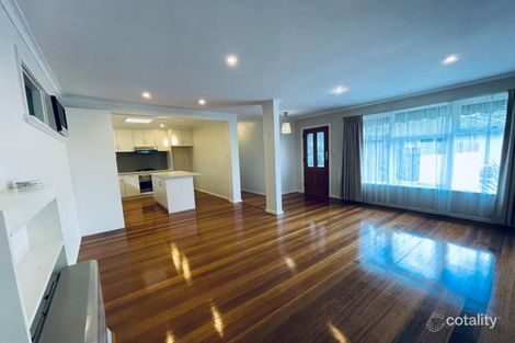 Property photo of 4/17A Essex Road Surrey Hills VIC 3127