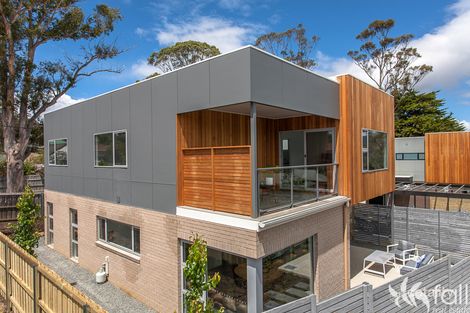 Property photo of 2/472 Nelson Road Mount Nelson TAS 7007