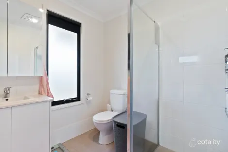 Property photo of 1/430 Gainsborough Drive Pimpama QLD 4209