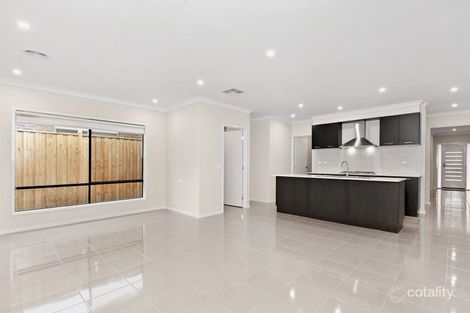 Property photo of 16 Rowling Drive Officer VIC 3809