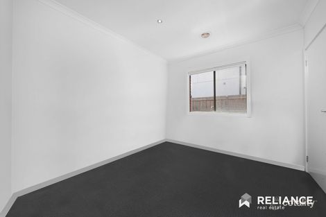 Property photo of 34 Maiden Crescent Point Cook VIC 3030
