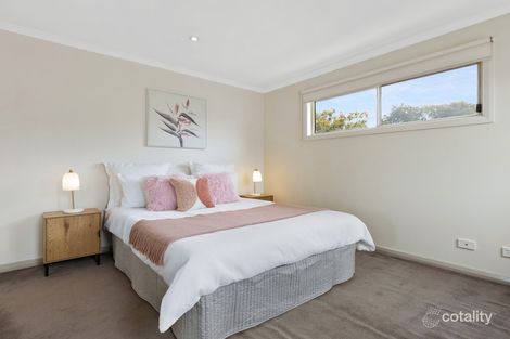 Property photo of 2/41 Wave Avenue Mount Waverley VIC 3149