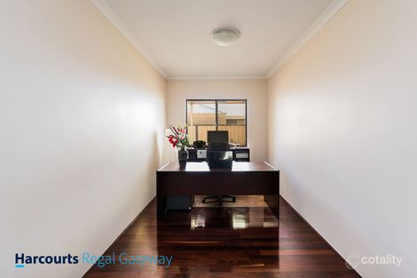 Property photo of 21 Galveston Bend Success WA 6164