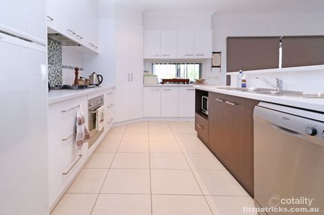 Property photo of 6 Kolor Place Bourkelands NSW 2650