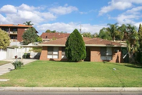 72 Ropele Dr, Parkwood, WA 6147