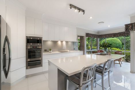 Property photo of 11 Geewan Place Chapel Hill QLD 4069